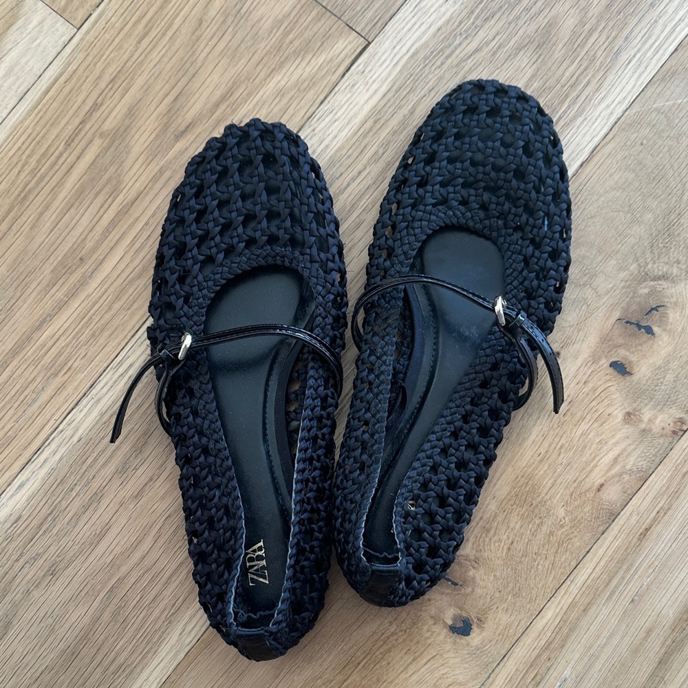 Zara Black Woven Flats